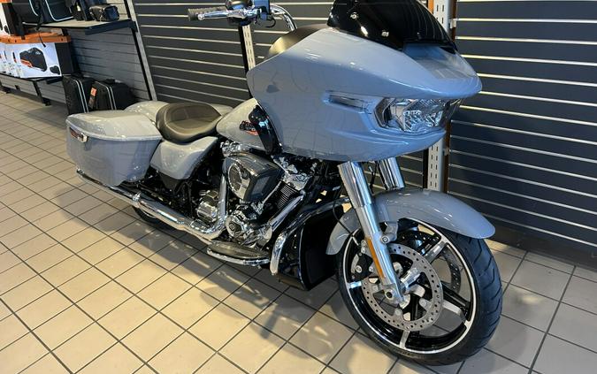 2026 H-D Road Glide® Solo 117ci