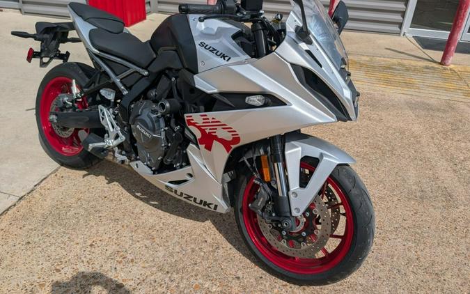 2024 Suzuki GSX-8R