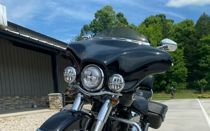 2022 Harley-Davidson Heritage Classic 114 Vivid Black