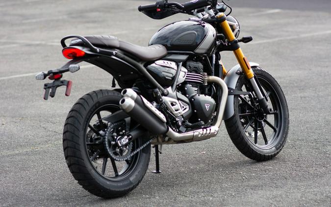 2025 Triumph Scrambler 400 X Phantom Black Silver Ice