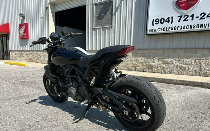 2024 Indian FTR Indy Red/Black