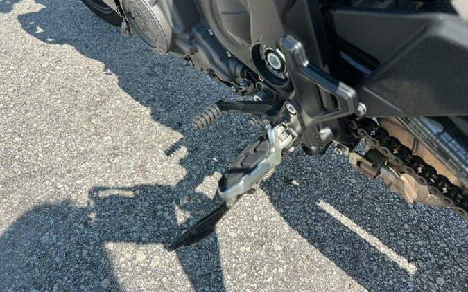 2024 Indian FTR Indy Red/Black