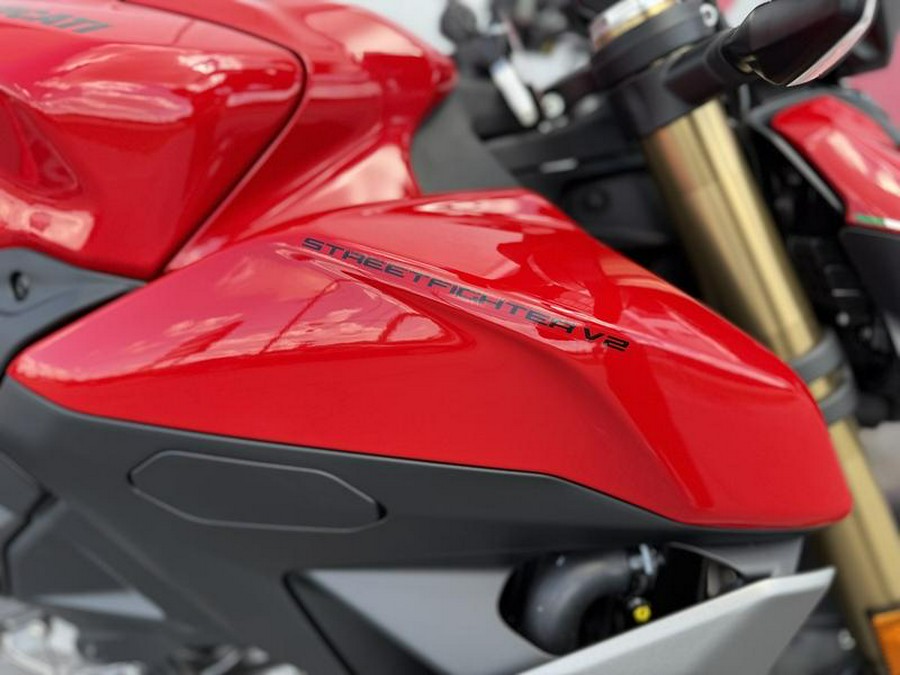2025 Ducati Streetfighter V2 Ducati Red