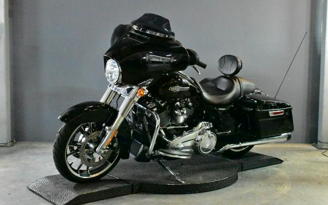 2023 Harley-Davidson Street Glide