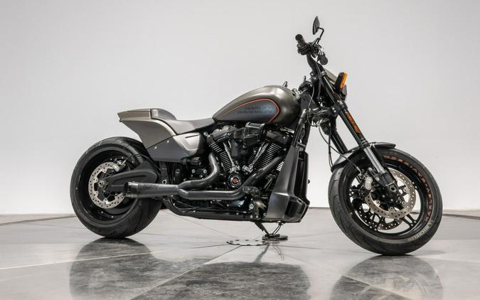 2019 Harley-Davidson FXDRS Softail FXDR 114 in Industrial Gray Denim