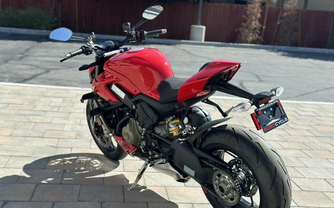 2024 Ducati Streetfighter V4 Red