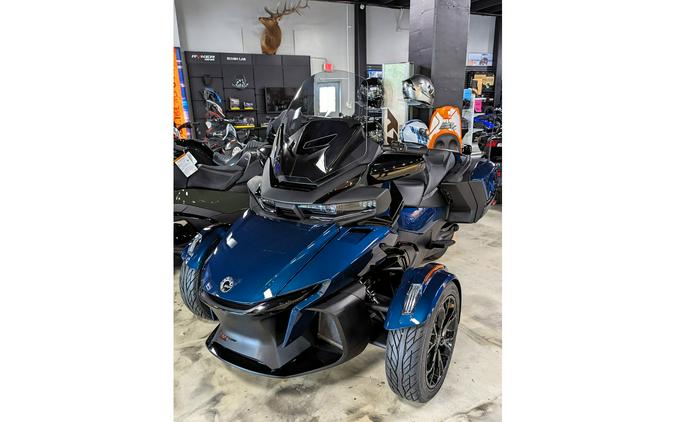 2023 Can-Am SPYDER RT 1330 SE6