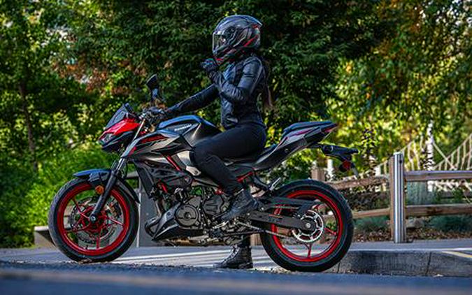 2025 Kawasaki Z500 SE ABS