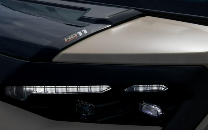 2026 CAN-AM DEFENDER MAX LIMITED CAB HD11