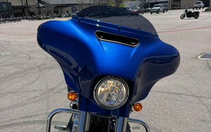 FLHXS 2017 Street Glide® Special