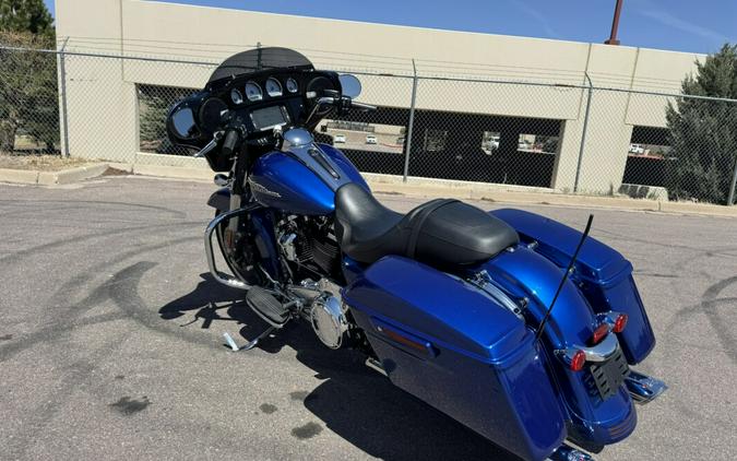 FLHXS 2017 Street Glide® Special