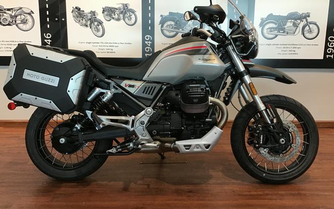 2023 Moto Guzzi V85 TT Travel