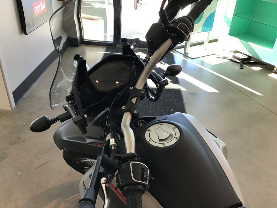 2023 Moto Guzzi V85 TT Travel