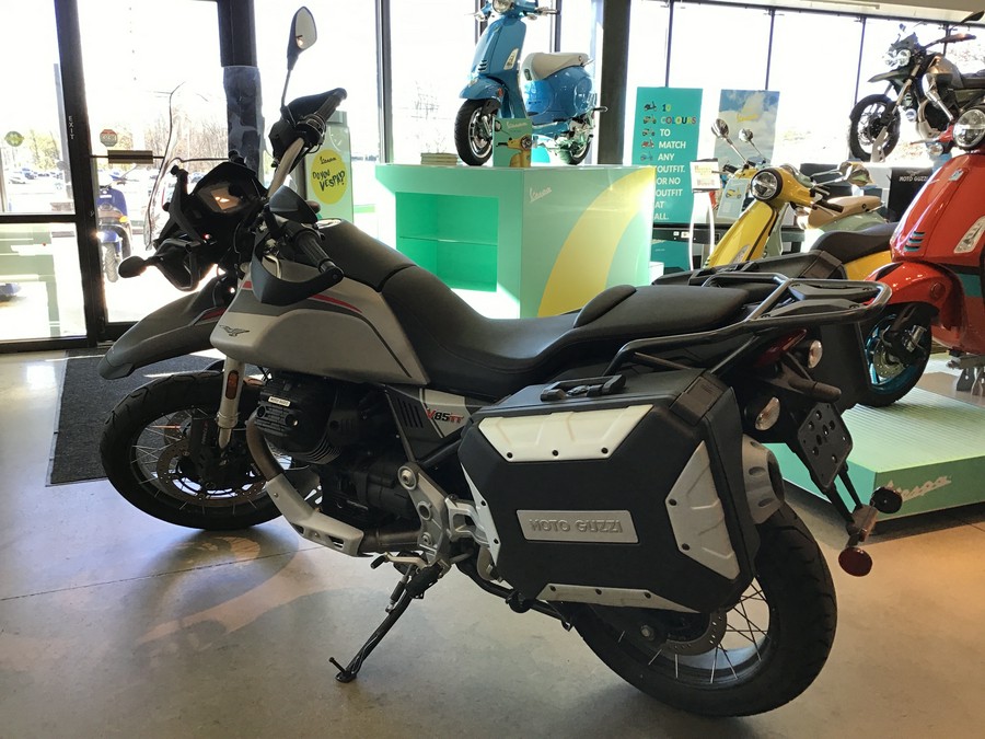 2023 Moto Guzzi V85 TT Travel
