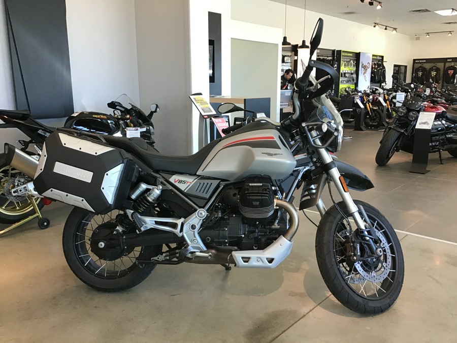 2023 Moto Guzzi V85 TT Travel