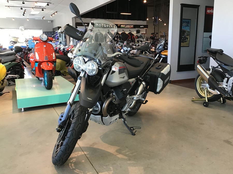 2023 Moto Guzzi V85 TT Travel