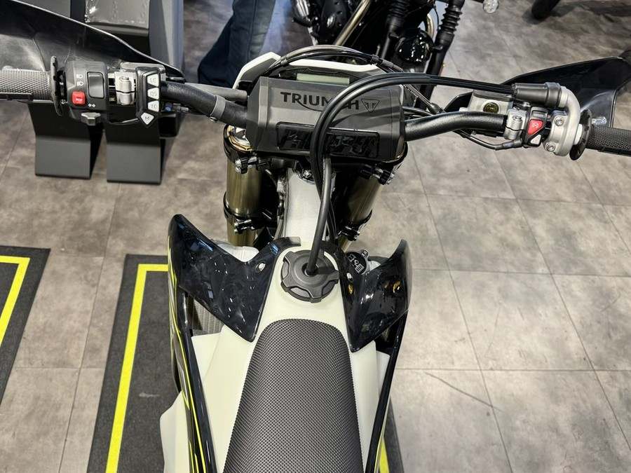 2026 Triumph TF 450-E Jet Black/Pure White