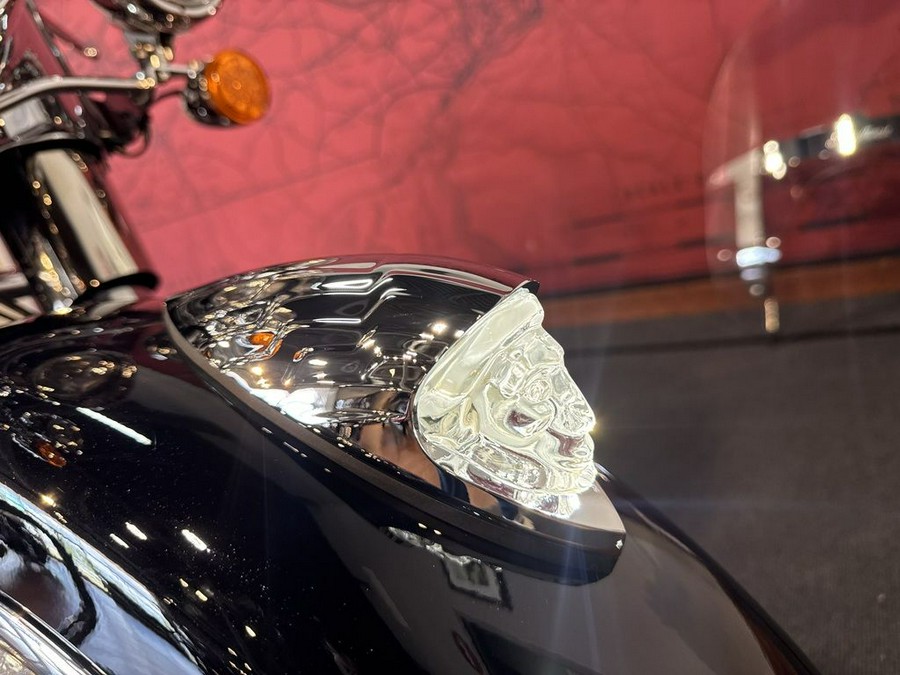 2025 Indian Motorcycle® Springfield® Black Metallic/Heavy Metallic