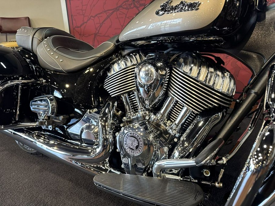 2025 Indian Motorcycle® Springfield® Black Metallic/Heavy Metallic