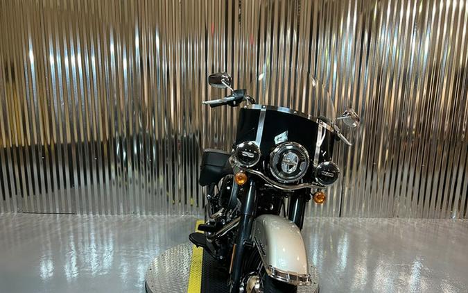 2018 Harley-Davidson FLHC - Softail Heritage Classic