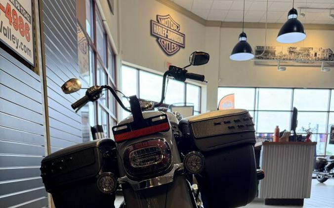 2026 H-D Heritage Classic Solo 117ci