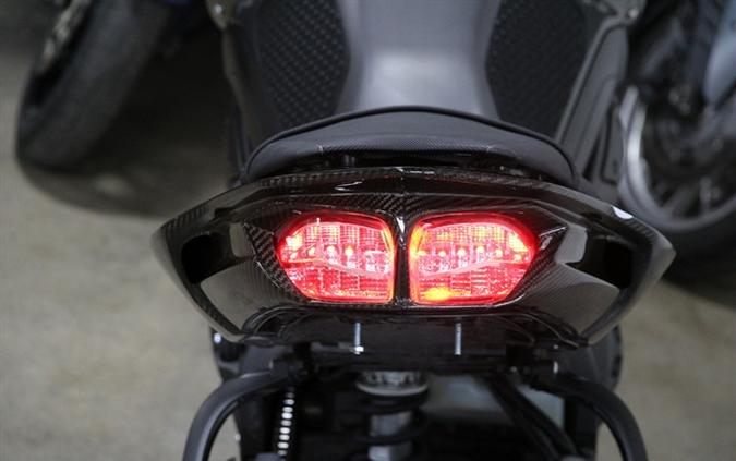 2013 YAMAHA FZ8