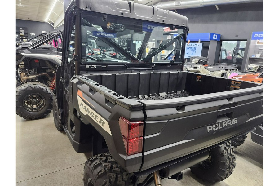 2025 Polaris RANGER 1000 PREMIUM White W/$2000 of ACCESSORIES