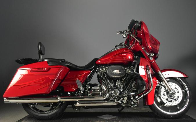 2016 Harley-Davidson CVO Street Glide Atomic Red with Candy Apple Flames
