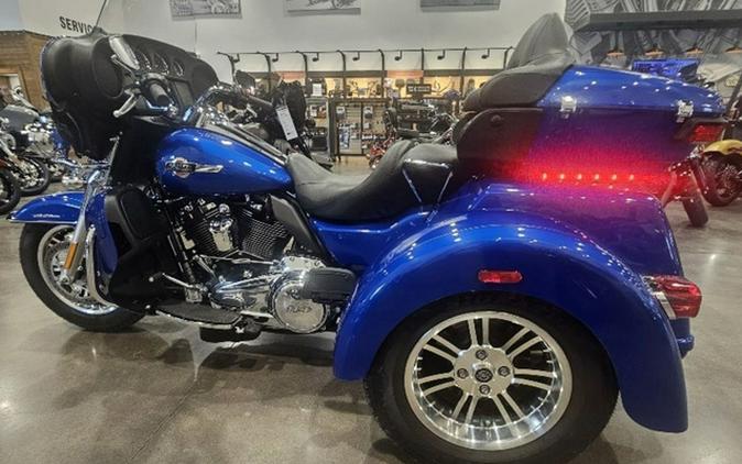2024 Harley-Davidson Trike FLHTCUTG - Tri Glide Ultra