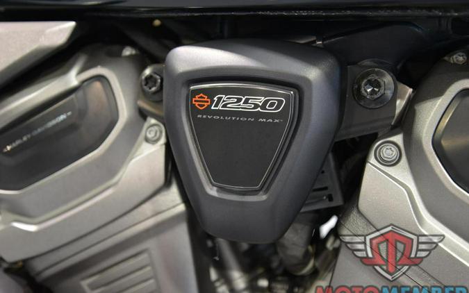 2022 Harley-Davidson RA1250S PANAMERICA SPECIAL