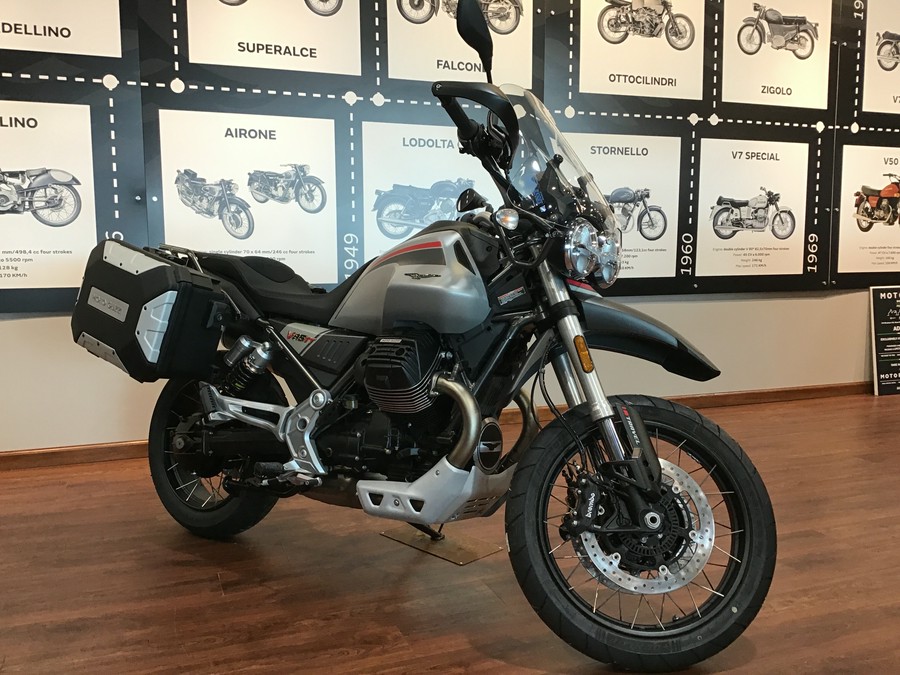 2023 Moto Guzzi V85 TT Travel
