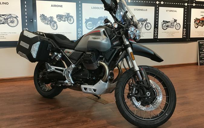 2023 Moto Guzzi V85 TT Travel