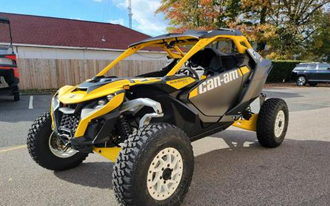 2024 Can-Am Maverick R X RS with Smart-Shox 999T DCT