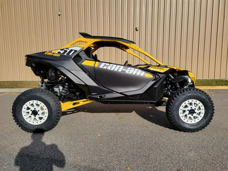 2024 Can-Am Maverick R X RS with Smart-Shox 999T DCT