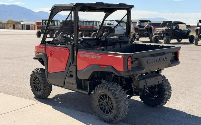 2026 Honda Pioneer 1000 Deluxe