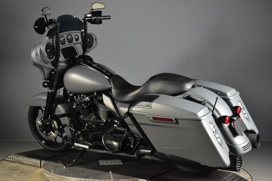 2020 Harley-Davidson Street Glide Special River Rock Gray Denim