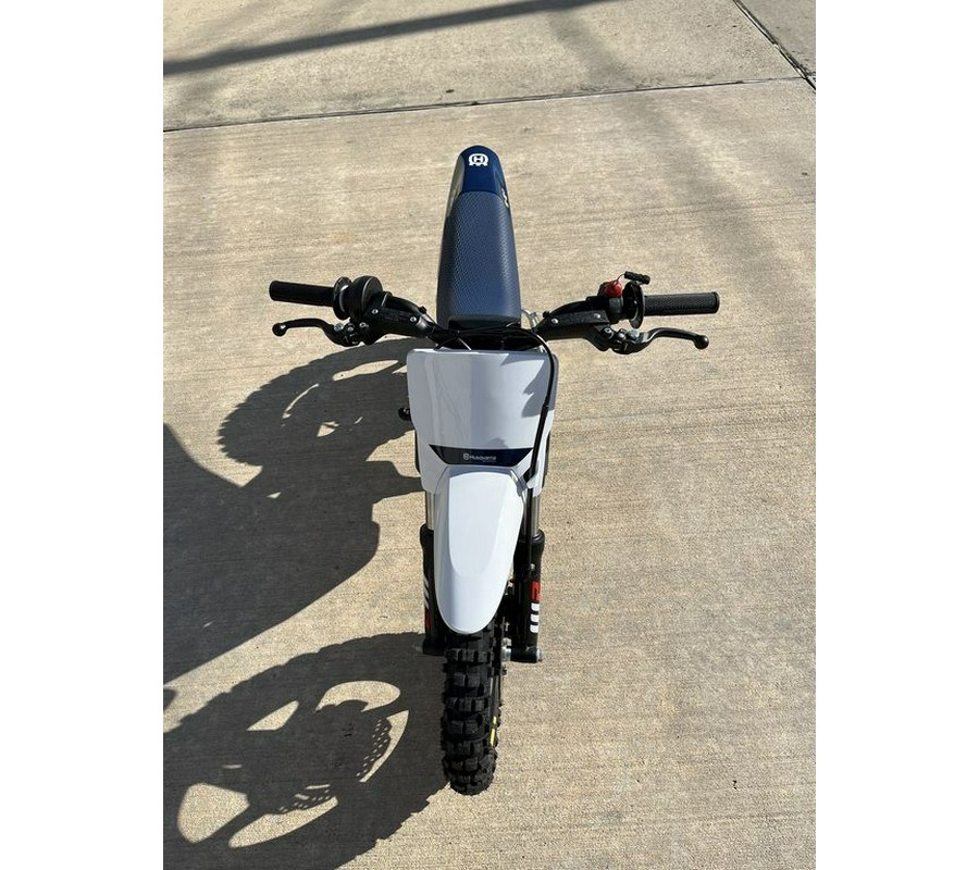 2024 Husqvarna® EE 2