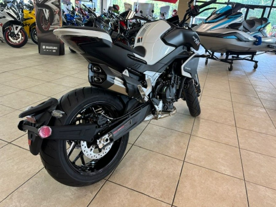 2024 CFMOTO 800NK