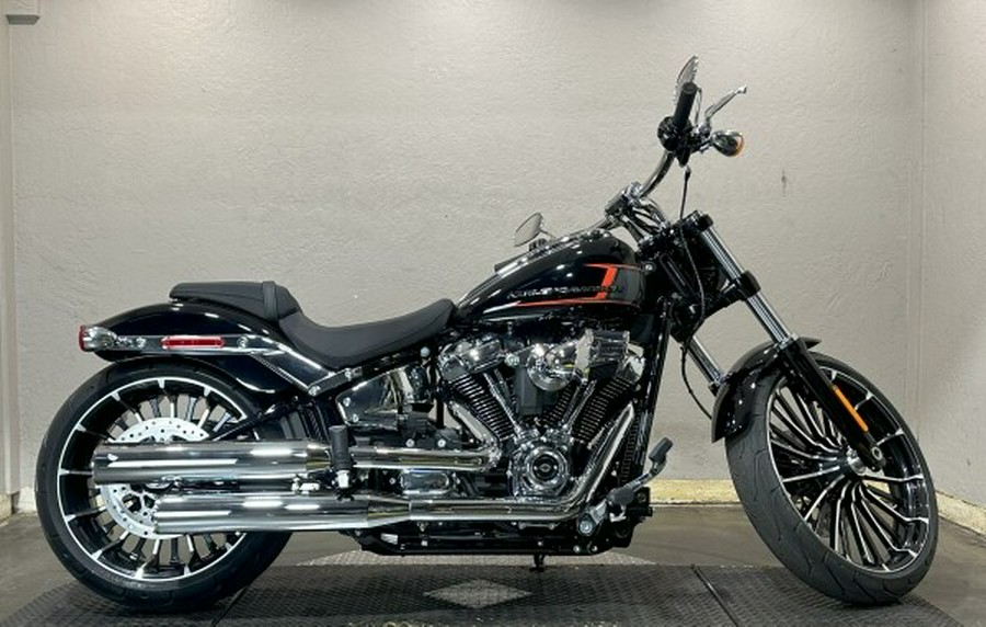 2024 Harley-Davidson Breakout 117 Vivid Black