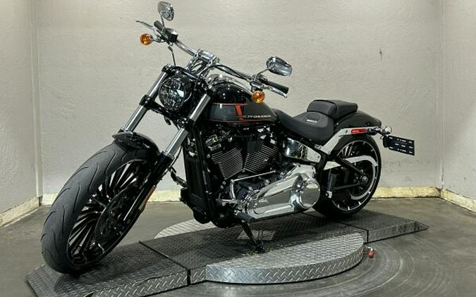 2024 Harley-Davidson Breakout 117 Vivid Black