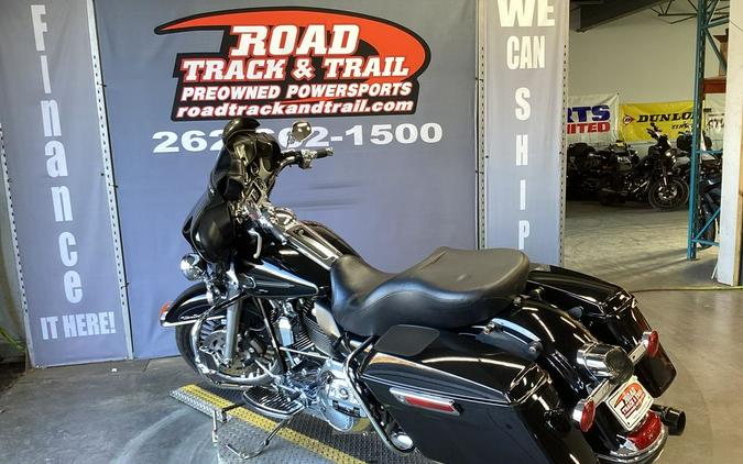 2011 Harley-Davidson® FLHTCU - Ultra Classic® Electra Glide®