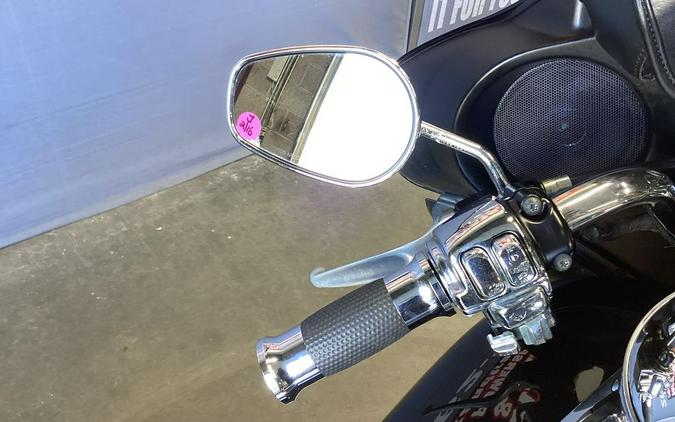 2011 Harley-Davidson® FLHTCU - Ultra Classic® Electra Glide®