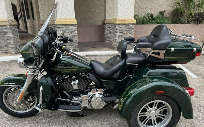 2019 Harley-Davidson Trike FLHTCUTG - Tri Glide Ultra