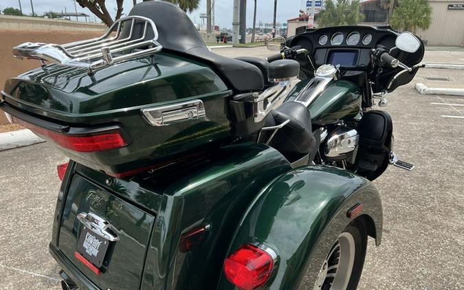 2019 Harley-Davidson Trike FLHTCUTG - Tri Glide Ultra