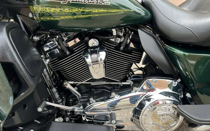2019 Harley-Davidson Trike FLHTCUTG - Tri Glide Ultra