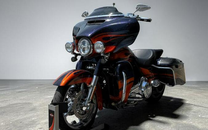2015 Harley-Davidson Street Glide CVO