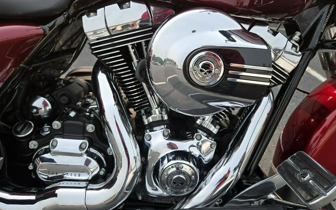 2016 Harley-Davidson Road King®