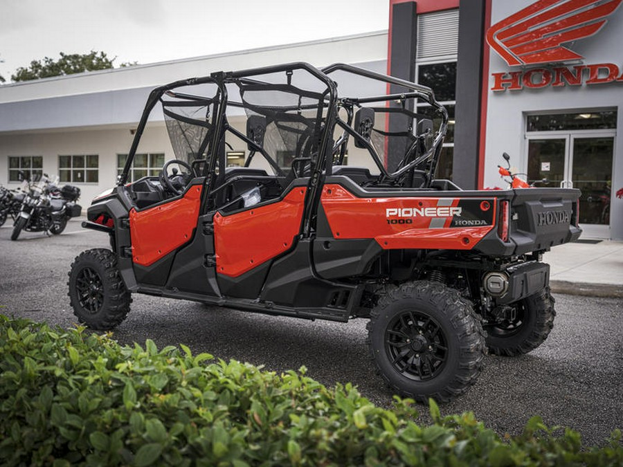 2023 Honda® Pioneer 1000-6 Deluxe Crew