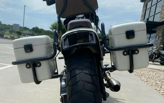 2019 Harley-Davidson Fat Bob 114 Bonneville Salt Denim