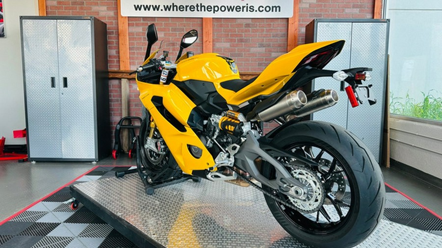 2026 Ducati PANIGALE V2S V2 S